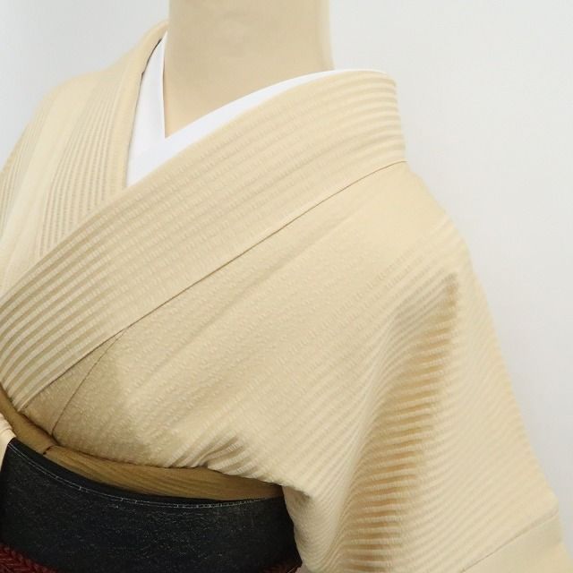 【新古品】tomihisa　新品 斉藤上太郎 落款 桜×雪輪 着物 正絹 仕付け糸付　付下げ 7767