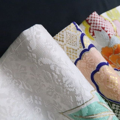【中古】tomihisa 美品 千總謹製 金駒刺繍 落款 着物 正絹 成人式 トールサイズ 仕付け糸付 振袖 7773