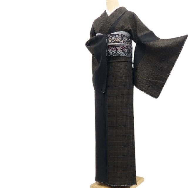 【新古品】tomihisa 新品 伝統工芸士 白川貞夫 柿渋染 チェック柄 着物 正絹 仕付け糸付 紬 7783