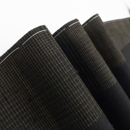 【新古品】tomihisa 新品 伝統工芸士 白川貞夫 柿渋染 チェック柄 着物 正絹 仕付け糸付 紬 7783