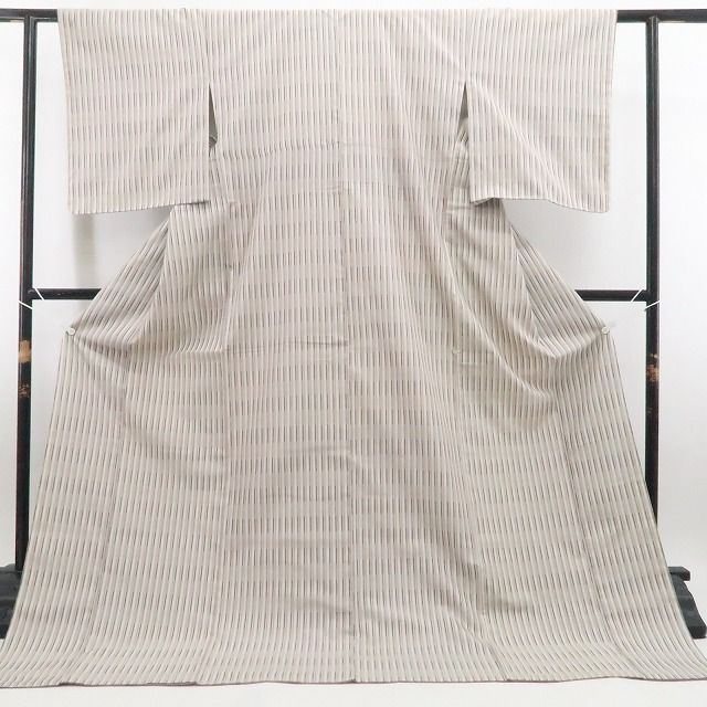 【新古品】tomihisa 新品 本草木染 縦縞 着物 正絹 証紙付 仕付け糸付 置賜紬 7784