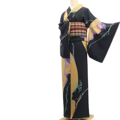 【中古】tomihisa 美品 画家・天野喜孝 モダンアート 着物 正絹 仕付け糸付 小紋 7818