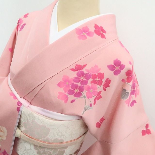 【新品】tomihisa 新品 お仕立て上がり 松田聖子 落款 SEIKOMATSUDA 着物 仕付け糸付 トールサイズ 八重桜 ハナミズキ 訪問着 7880