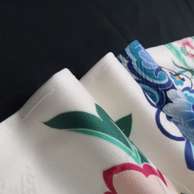 【新品】tomihisa 新品 お仕立て上がり品 華文 着物 成人式 仕付け糸付 トールサイズ 振袖 7894