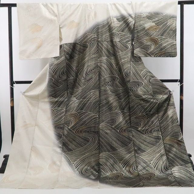 【新古品】tomihisa 新品 金彩友禅 流水 モノトーン 着物 正絹 仕付け糸付 訪問着 7903