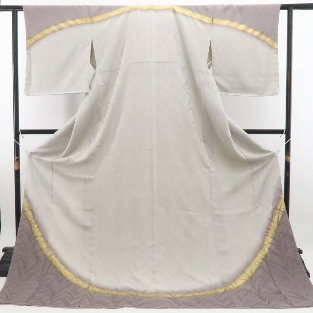 【新古品】tomihisa 新品 皇室献上作家 北出与三郎 落款 大王松 着物 正絹 仕付け糸付 付下げ 7904
