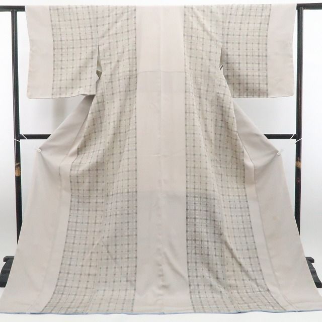 【新古品】tomihisa 新品 池田重子 落款 着物 正絹 仕付け糸付 お召 7929