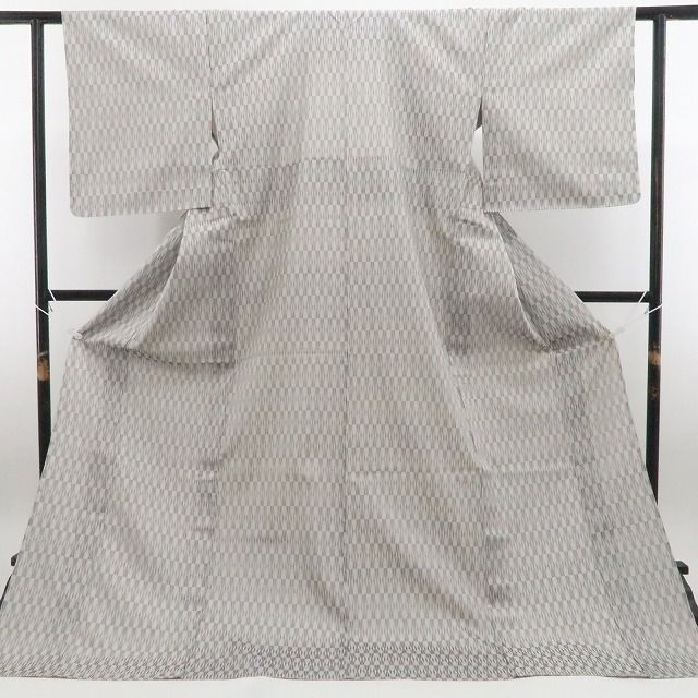 【新古品】tomihisa 新品 単衣 さが美謹製 着物 正絹 仕付け糸付 お召 7944