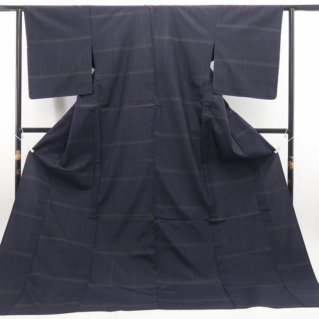 【新古品】tomihisa 新品 単衣 越後おぐに くるまや工房謹製 ますいわ屋扱い 柿泥染 着物 仕付け糸付 小千谷紬 7971