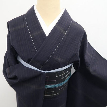 【新古品】tomihisa 新品 単衣 越後おぐに くるまや工房謹製 ますいわ屋扱い 柿泥染 着物 仕付け糸付 小千谷紬 7971