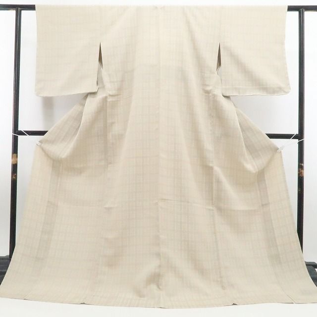 【新古品】tomihisa 新品 単衣 格子柄 着物 正絹 仕付け糸付 お召 7976