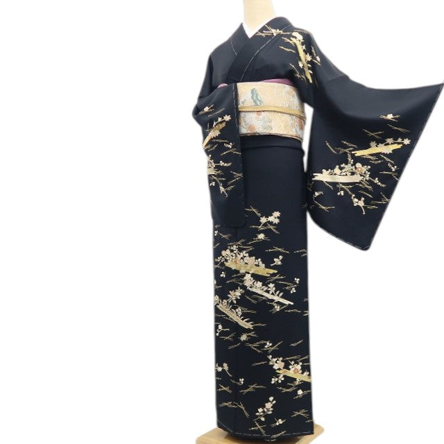 【新古品】tomihisa 新品 金駒刺繍 花筏 着物 正絹 仕付け糸付 訪問着 7985
