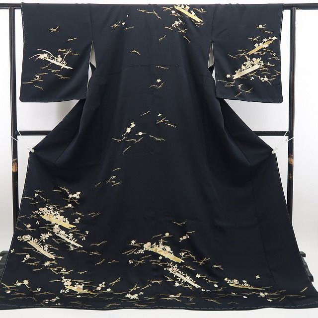 【新古品】tomihisa 新品 金駒刺繍 花筏 着物 正絹 仕付け糸付 訪問着 7985