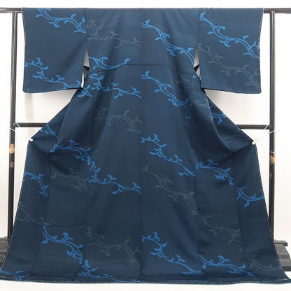 【新古品】tomihisa 新品 唐草 着物 正絹 仕付け糸付 小紋 7988