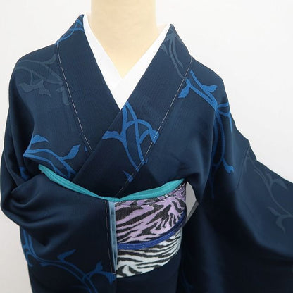 【新古品】tomihisa 新品 唐草 着物 正絹 仕付け糸付 小紋 7988