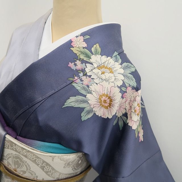 【新古品】tomihisa 新品 牡丹 銀通し 着物 正絹 仕付け糸付 訪問着 7989