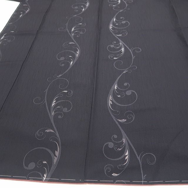 【美品・お召】唐草 着物 正絹 仕付け糸付 tomihisa“心の中に滑りこみお洒落ごころに明かりを灯す”9600