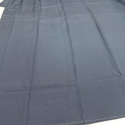 【新品・長襦袢】縦縞 着物 正絹 仕付け糸付 tomihisa”端正な縦縞で装いを整えて”9611