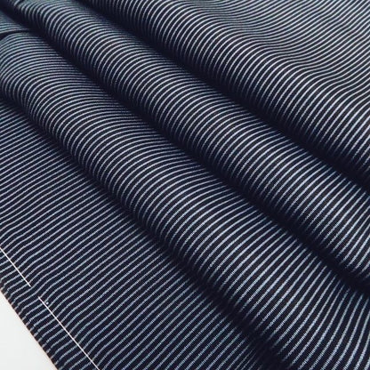 【新品・長襦袢】縦縞 着物 正絹 仕付け糸付 tomihisa”端正な縦縞で装いを整えて”9611