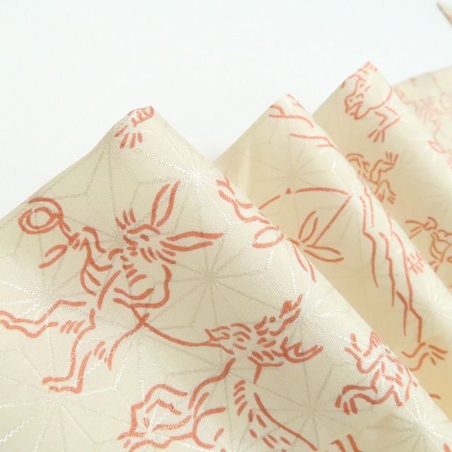 【美品・長襦袢】鳥獣戯画 洗える着物 tomihisa”やさしい彩りに宿る鳥獣戯画の遊び心”9612
