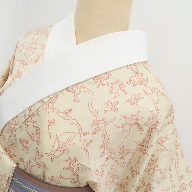 【美品・長襦袢】鳥獣戯画 洗える着物 tomihisa”やさしい彩りに宿る鳥獣戯画の遊び心”9612
