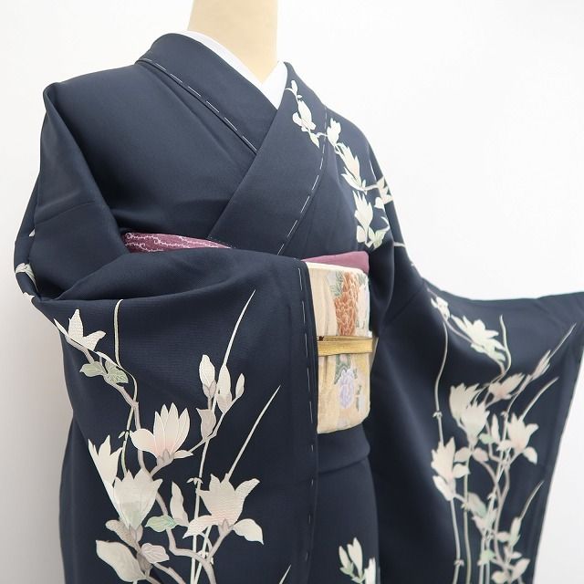 【新品・訪問着】刺繍 木蓮 着物 正絹 仕付け糸付 tomihisa”咲き広がる木蓮の気品を纏って”9614