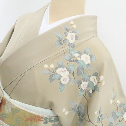 【新品・訪問着】本加賀友禅 田中勲 落款 着物 正絹 仕付け糸付 tomihisa”やわらかな自然美をまとう晴れの日の装い”9617