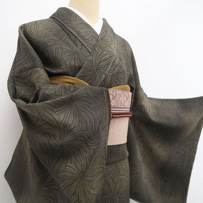 【新品・お召】着物 正絹 仕付け糸付 トールサイズ tomihisa”落ち着きの中に咲く織りの華やぎ”9622