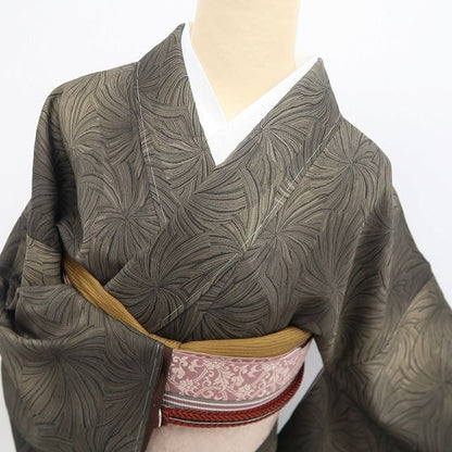 【新品・お召】着物 正絹 仕付け糸付 トールサイズ tomihisa”落ち着きの中に咲く織りの華やぎ”9622