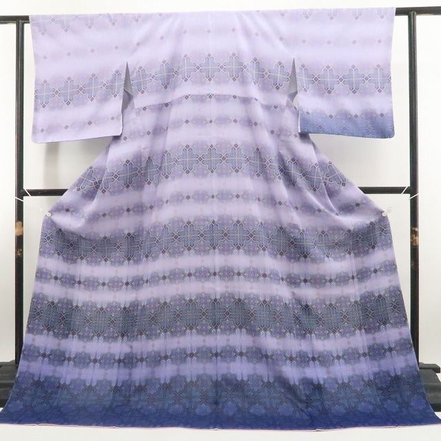【新品・大島紬付下げ】証紙付 着物 正絹 仕付け糸付 tomihisa”ステンドグラスの美しさを纏って”9624