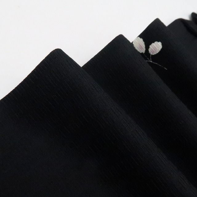 【新品・道中着】本加賀友禅 魚津誠 落款 着物 正絹 仕付け糸付 ロング丈 tomihisa”凛とした黒に息づく本加賀友禅の美”9634