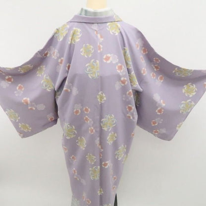 【新品・長羽織】着物 正絹 仕付け糸付 ロング丈 tomihisa”淡く可憐な花の彩りを咲かせて”9635