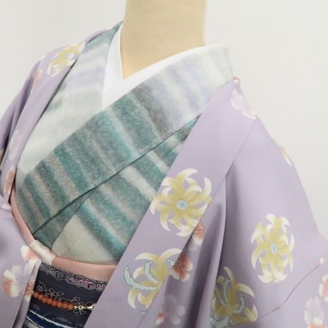 【新品・長羽織】着物 正絹 仕付け糸付 ロング丈 tomihisa”淡く可憐な花の彩りを咲かせて”9635
