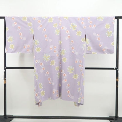 【新品・長羽織】着物 正絹 仕付け糸付 ロング丈 tomihisa”淡く可憐な花の彩りを咲かせて”9635