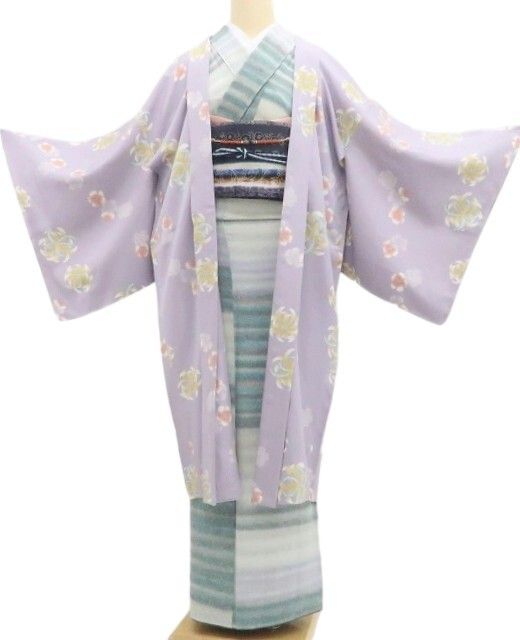 【新品・長羽織】着物 正絹 仕付け糸付 ロング丈 tomihisa”淡く可憐な花の彩りを咲かせて”9635