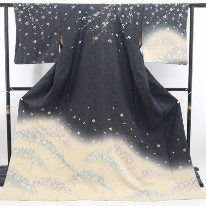 【新品・訪問着】さが美謹製 桜 着物 正絹 仕付け糸付 tomihisa”可憐な桜をシックな色合いで楽しむ”9640