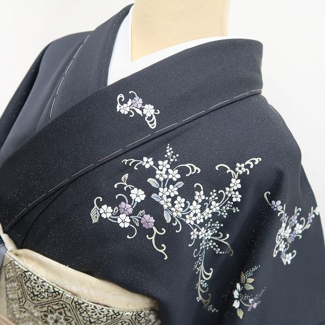【新品・訪問着】金彩友禅 和田光正 落款 銀通し 着物 正絹 仕付け糸付 トールサイズ tomihisa”時を紡ぎ未来を照らす光彩の軌跡”9648