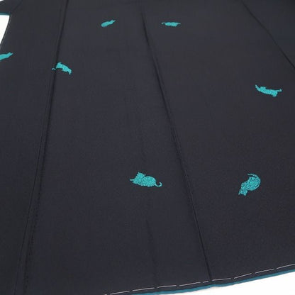 【新品・小紋】猫 着物 正絹 仕付け糸付 トールサイズ tomihisa“愛らしくも大人びて…愛嬌猫で視線を釘付け！”9649