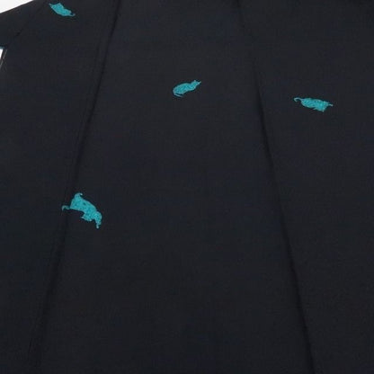 【新品・小紋】猫 着物 正絹 仕付け糸付 トールサイズ tomihisa“愛らしくも大人びて…愛嬌猫で視線を釘付け！”9649