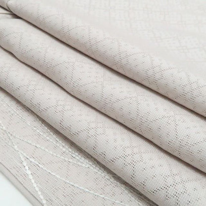 【新品・付下げ】刺繍 桜 着物 正絹 仕付け糸付 tomihisa”袖口に桜を咲かせて所作まで美しく”9662