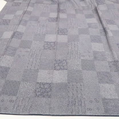 【新品・江戸小紋】寄せ柄 着物 正絹 仕付け糸付 tomihisa”近づくほどに楽しい寄せ柄の遊び心”9663