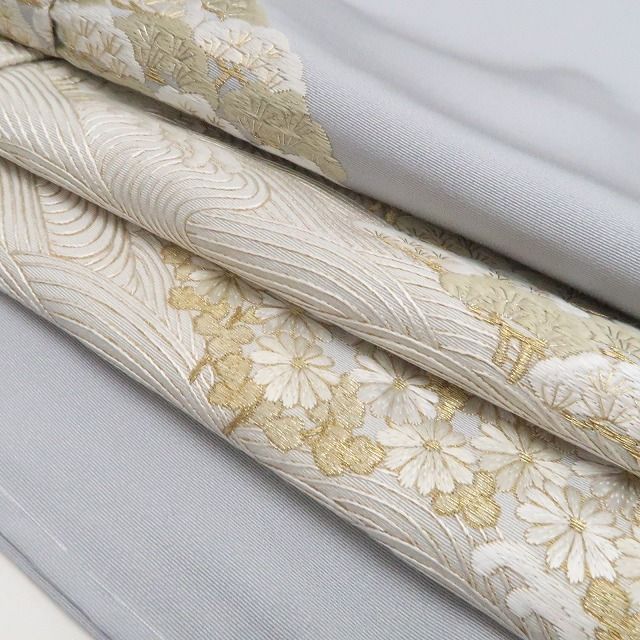 【新品・色留袖】総刺繍 着物 正絹 仕付け糸付 トールサイズ tomihisa”優しく品格を宿す松と菊”9668