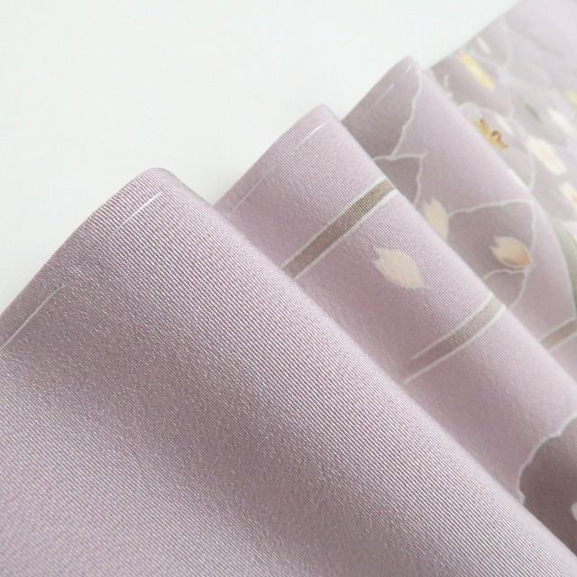 【新品・訪問着】桜 落款 着物 正絹 仕付け糸付 作家物 tomihisa”柔らかな彩りに宿るモダンな個性と気品”9669