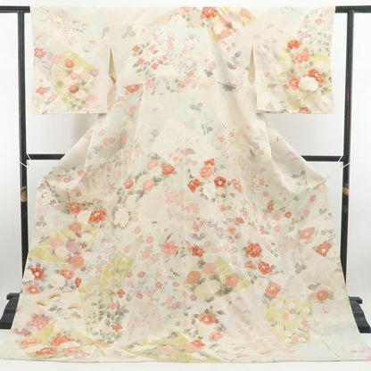 【新品・訪問着】金駒刺繍 着物 正絹 仕付け糸付 tomihisa”祝福の思いを届ける優美な花景色”9671