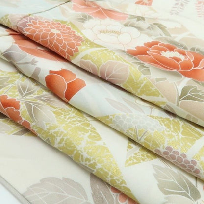 【新品・訪問着】金駒刺繍 着物 正絹 仕付け糸付 tomihisa”祝福の思いを届ける優美な花景色”9671