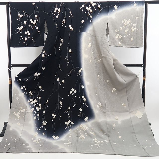 【美品・訪問着】鈴乃屋謹製 桜 モノトーン 落款 作家物 着物 仕付け糸付 希少トールサイズ tomihisa“花ふる夜に夢を描いて”9680