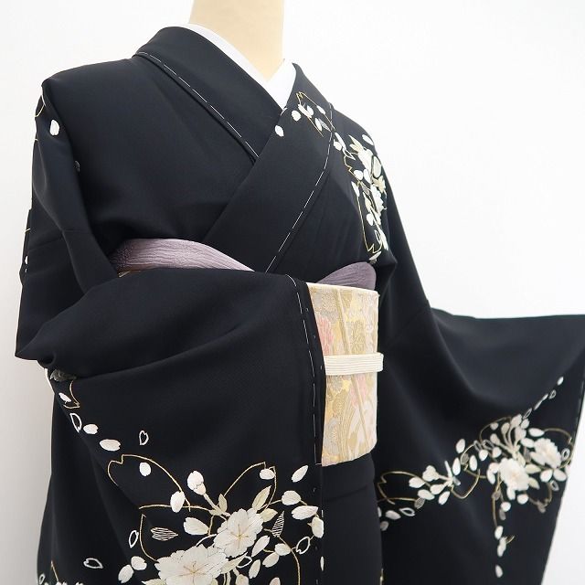 【新品・訪問着】総刺繍 桜 着物 正絹 仕付け糸付 トールサイズ tomihisa“花の調べに想いを託し人それぞれに夢をみる”9681