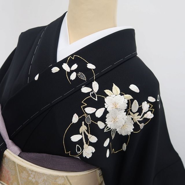 【新品・訪問着】総刺繍 桜 着物 正絹 仕付け糸付 トールサイズ tomihisa“花の調べに想いを託し人それぞれに夢をみる”9681