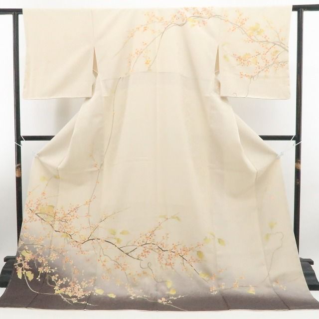 【新品・訪問着】秀美謹製 着物 正絹 仕付け糸付 tomihisa“季節の風に我が身を重ね香り映して想いを伝う”9682　