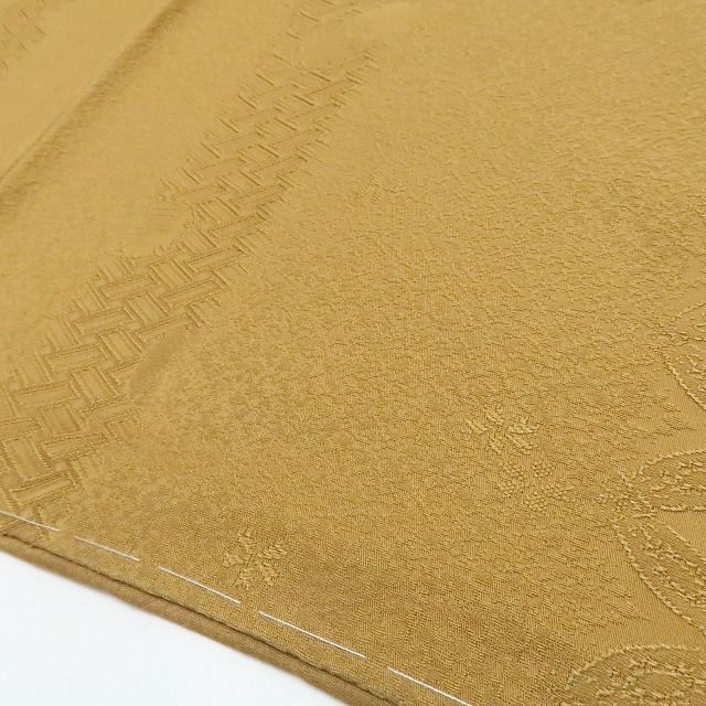 【新品・色無地】さが美謹製 七宝地紋 着物 正絹 仕付け糸付 tomihisa”七宝でさりげなく華やいで”9691